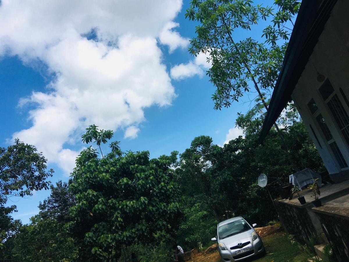 Little Wood Villa And Retreats Doluwa Kandy Exterior photo